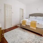 Villa Uhu 750 M2 -