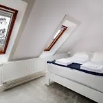 Uhu 750 M2 - Villa *