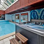 Uhu 750 M2 - * Budapest