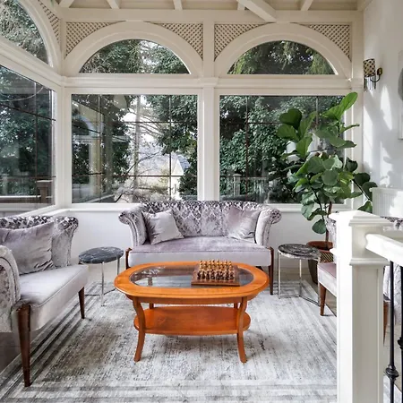 Uhu 750 M2 - Вилла Будапешт