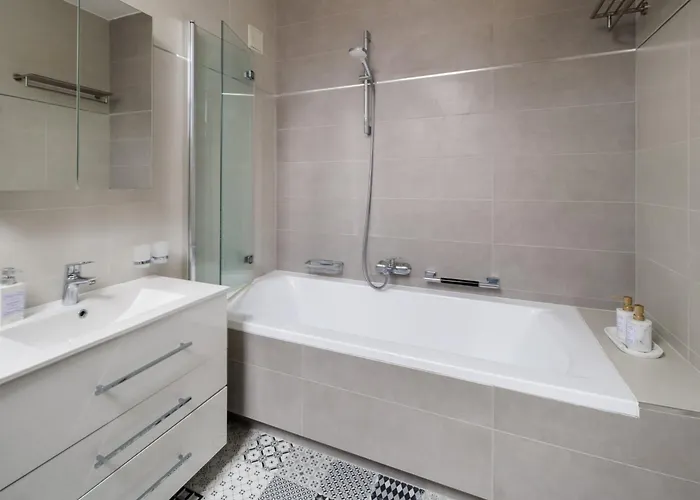 Villa Uhu 750 M2 - *