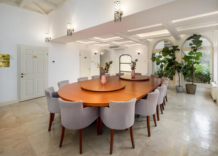 Villa Uhu 750 M2 - Budapeste