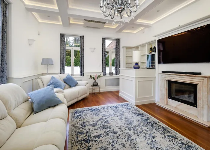 Uhu 750 M2 - Villa Budapeste